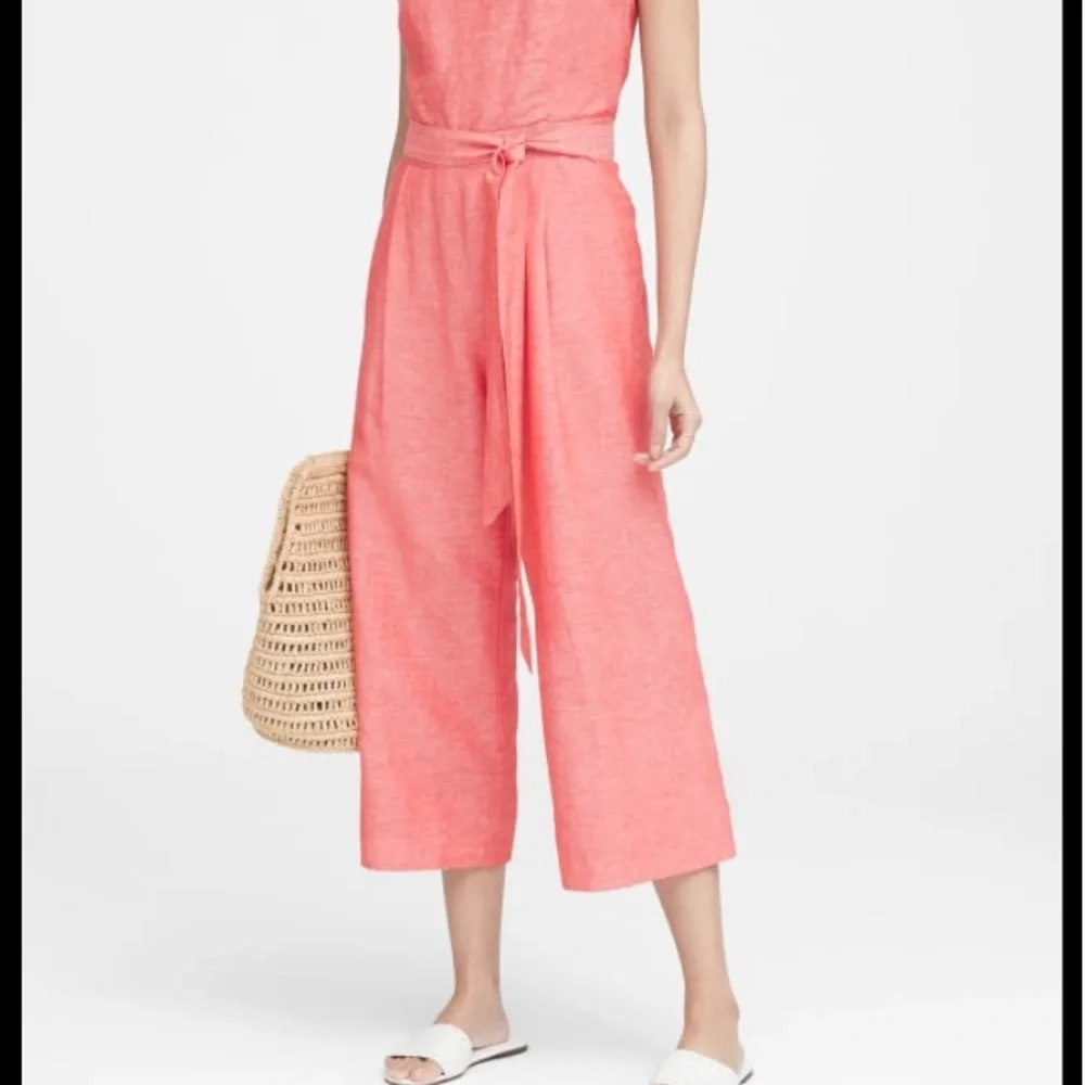 NWOT Banana Republic Wide Leg Crop Jumpsuit